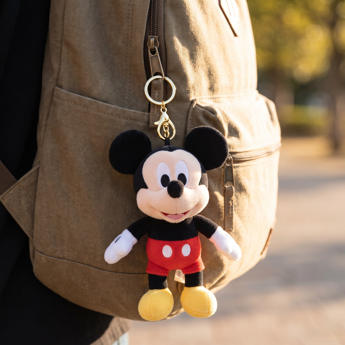 Mickey Mouse Peluş Anahtarlık lifestyle