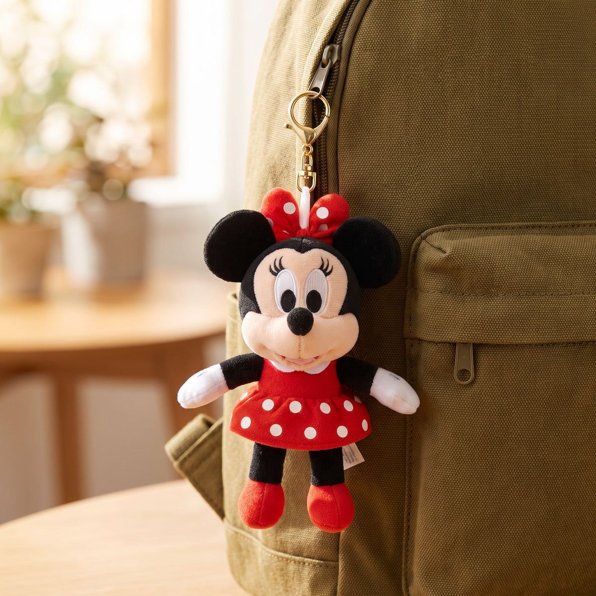 Minnie Mouse Kırmızı Peluş Anahtarlık lifestyle görsel