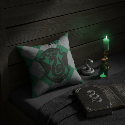 Slytherin Yastık — Styling Shot